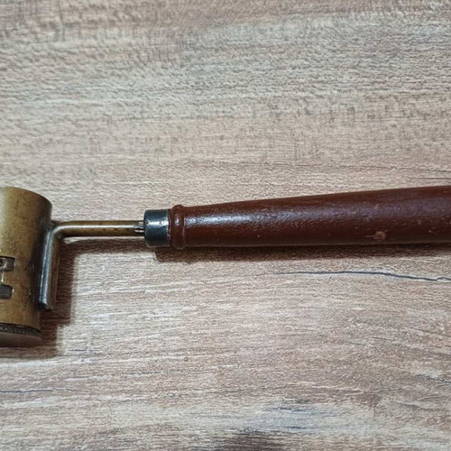 Brass measure for gunpowder and shot like new