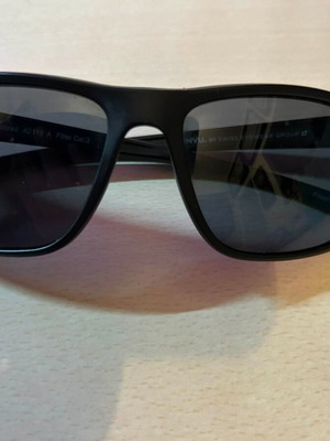 Invu Unisex Plastic Polarized Sunglasses A2113 like new, black