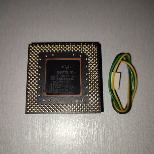 Pentium 200MHz MMX Intel with integrated cooler used