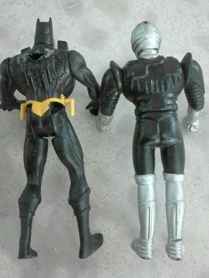 Figures used, pack of two in excellent condition