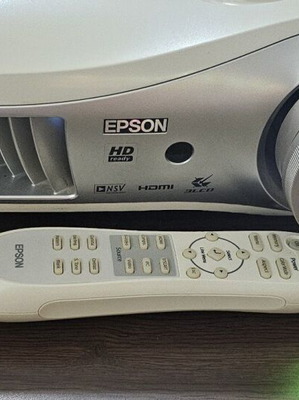 Epson EMP-TW700 Home Cinema projector used, HD Ready 720p