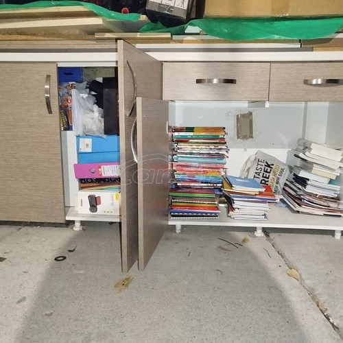 Πάγκος κουζίνας σαν καινούργιος σε πολύ καλή κατάσταση
