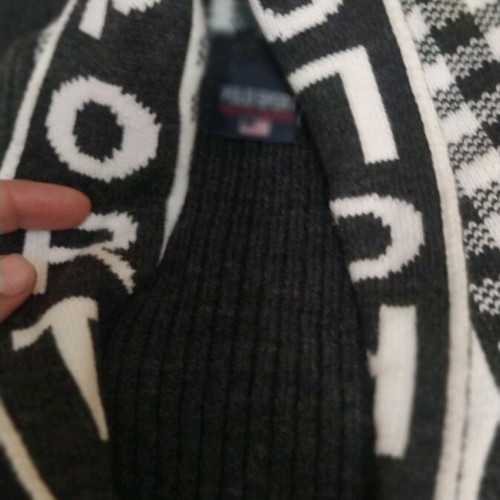 Men's cardigan new, size large, black and gray
