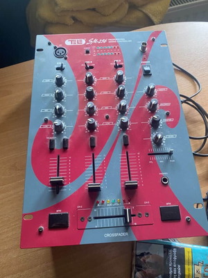 Κονσόλα SM 256 μεταχειρισμένη, επαγγελματική