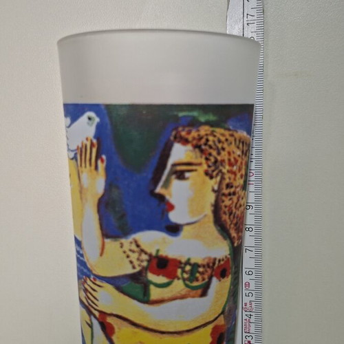 Collectible water glass with artwork by Sperantzas like new