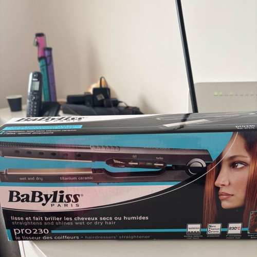 Babyliss Paris Pro230 Hair Straightener like new