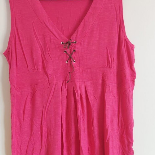 Fuchsia Women's Sleeveless Top XL like new