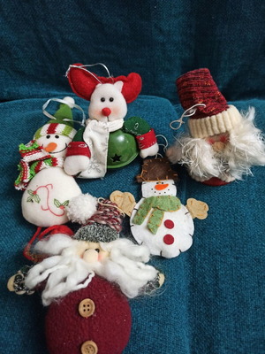 Christmas ornaments new, Santa Claus 2pcs, snowmen 2pcs, reindeer 1pc