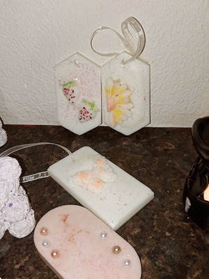 Aromatic tablets made of soy plant wax new, handmade