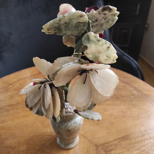 Vintage Chinese tree made of Jade and Rose Quartz stones, hand-carved, used