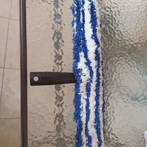 Window cleaning brush used, washable