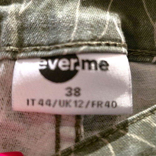 Ever.me Cropped Pants Size M Like New, Khaki Beige
