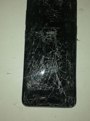 Samsung Duos non-working with broken screen for parts used