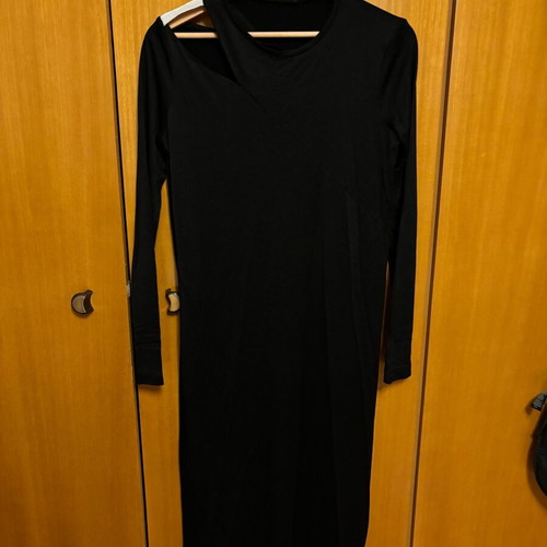 Midi dress Sisley like new with shoulder cutout and silver detail