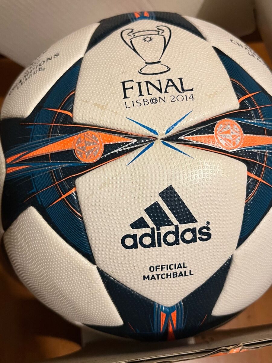 Adidas Official Match Ball UEFA… - € 320,00 - Vendora.cy