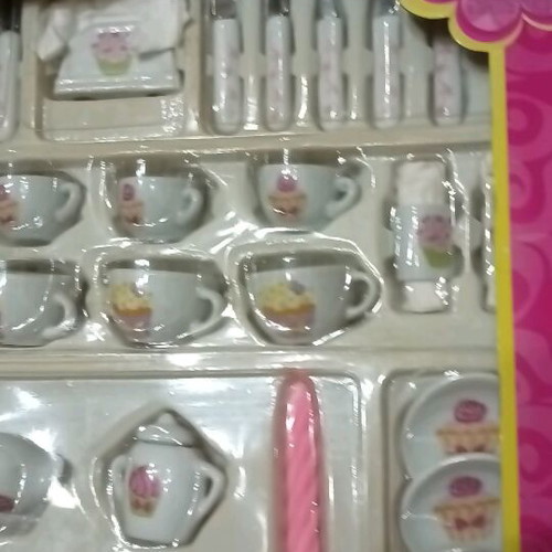 Porcelain kitchen set 47 pieces like new