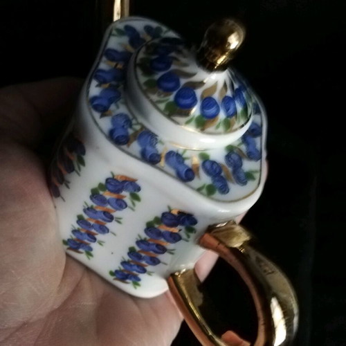 Limoges mini teapot like new
