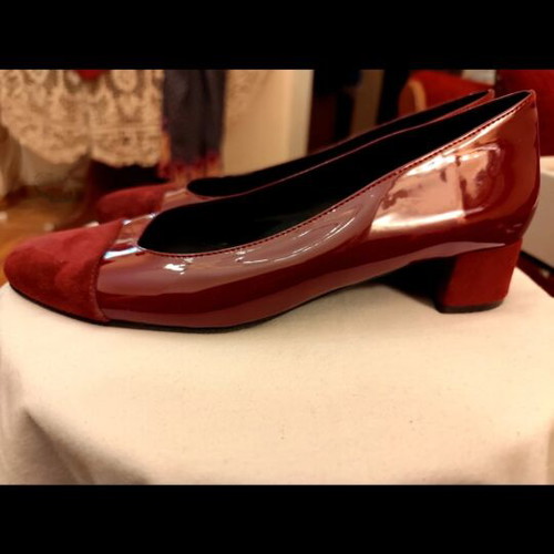 Amelia Burgundy Patent and Suede Pumps Size 40 New