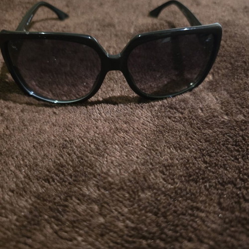 Hugo Boss sunglasses like new