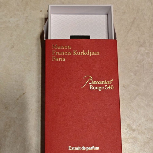 Maison Baccarat Rouge 540 box used