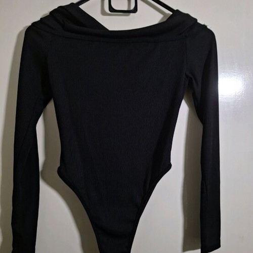 Black bodysuit new, size S / 36 / 8, with visible shoulders