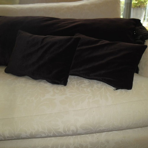 Decorative pillows like new, velvet brown and bird designs, set of 3