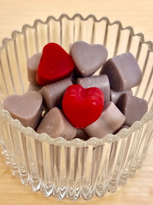 Wax melts heart shapes new soy wax