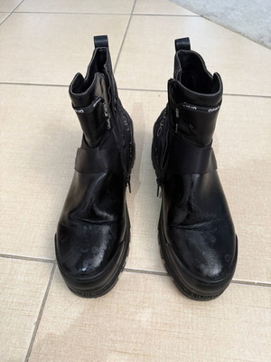 Liu Jo women's black ankle boots like new, size 39