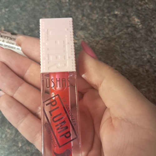 Lip gloss and lip oil set new from Ushas, ilovecosmetics, Radiant, Essence, Golden Rose