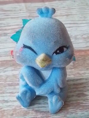 Velvet figure Enchantimals charming peacock used