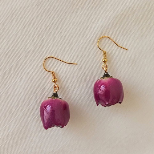 Romantic hanging earrings with fuchsia rose buds new