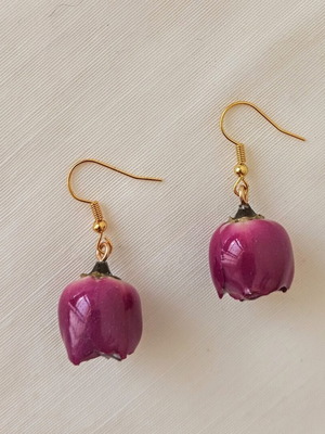 Romantic hanging earrings with fuchsia rose buds new