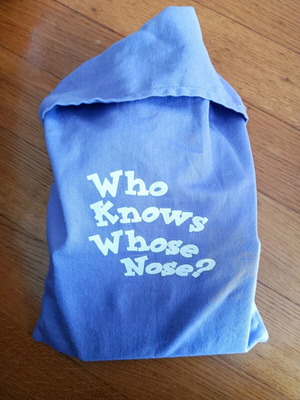 Who Knows Whose Nose game like new, educational and fun