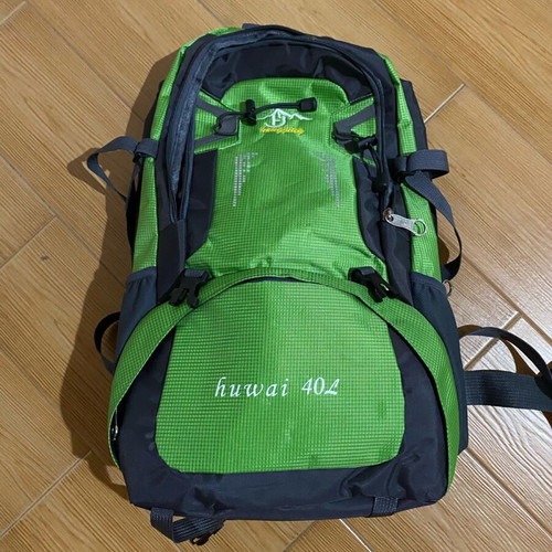 Backpack 40L like new, green