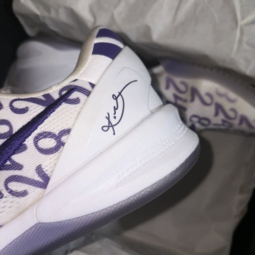 Nike Kobe 8 Protro Court Purple size 44.5 like new