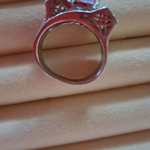 Silver platinum-plated ring with engraving and pink transparent stone like new