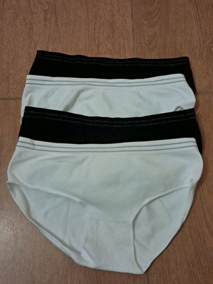 Women's underwear new, pack of 4, S/M, black and white
