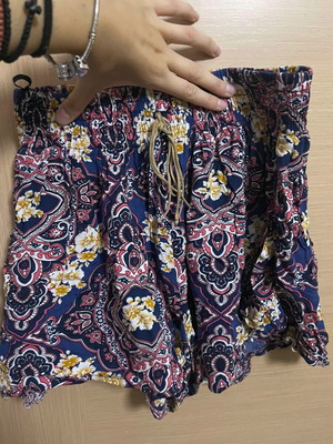 Printed shorts like new, cool, elastic, size S-M