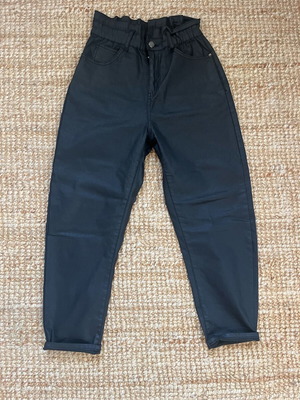 Zara waxed jeans new, size 34, black