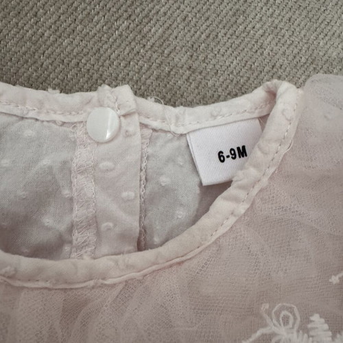 Baby Romper like new for 6-9 months
