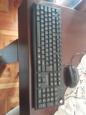 Keyboard and mouse set used, functional