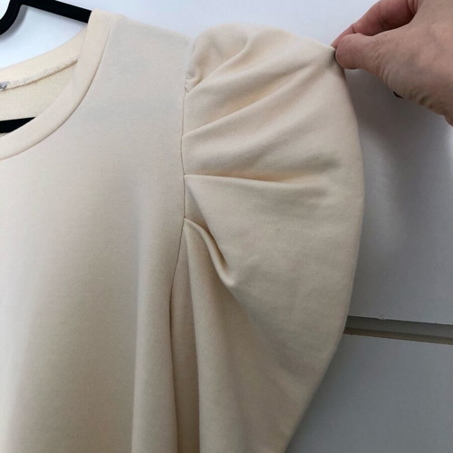 Regalinas long cream sweatshirt with puff sleeves, like new, size M/L