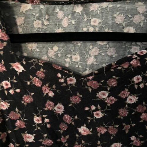 Women's blouse with 3/4 sleeve like new, size M