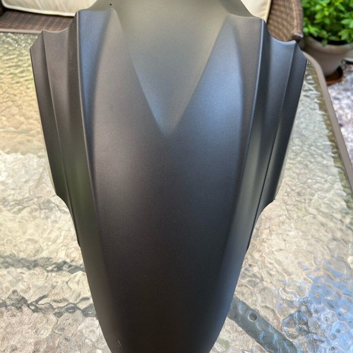X-TOWN 300i ABS Special Edition front fender like new, genuine