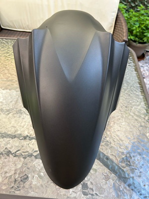 X-TOWN 300i ABS Special Edition front fender like new, genuine