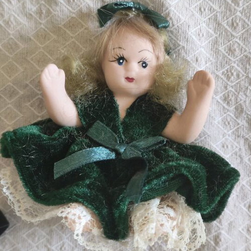Porcelain doll like new