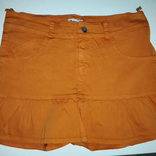 Skirts white and orange, size L, like new, pack