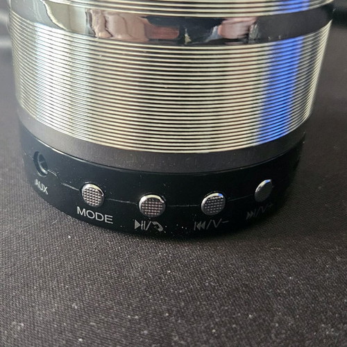 WSTER WS-887 Bluetooth portable speaker used