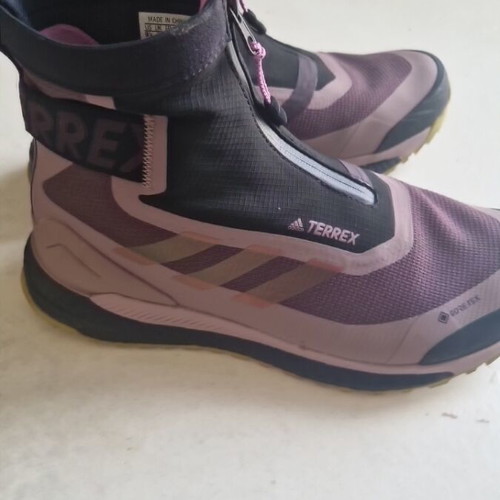 Nike Terrex waterproof hiking boots like new, size 42