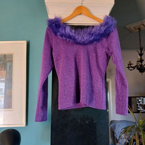 Uterque blouse with fur purple, like new, size S/M